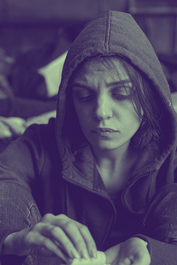 What Your &Quot;Friends&Quot; Don'T Tell You Before Helping You Become A Heroin Addict 9 Sad Girl Alone